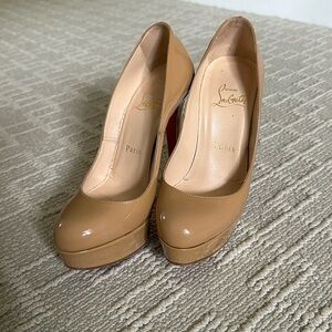 Nude platform Louboutin pumps